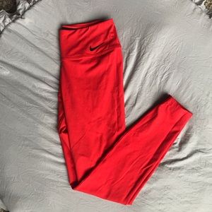 Like New 💕 Nike Dri-fit compression leggings